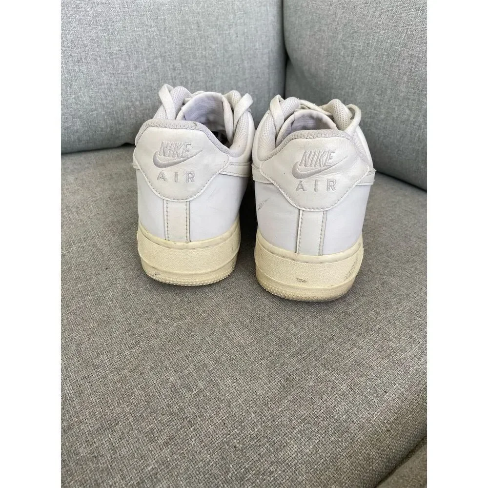 Nike Air Force 1 Low '07 White Sneakers Unisex Size 9 Athletic Shoes